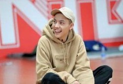 娱乐吃瓜的博主有哪些人,从娱乐吃瓜博主看现代网络文化的崛起与影响